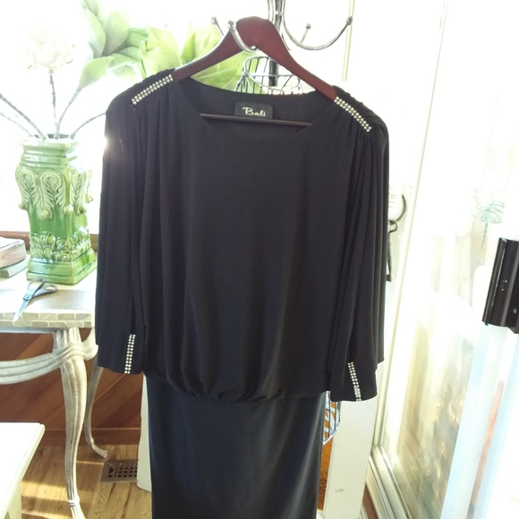 SOLD Bali, lined evenning dress - Picture 1 of 4